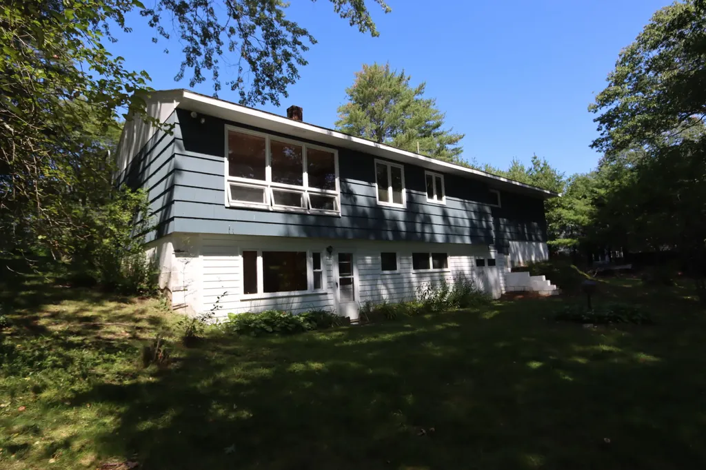 173 Narrows Pond Road Winthrop ME 04364