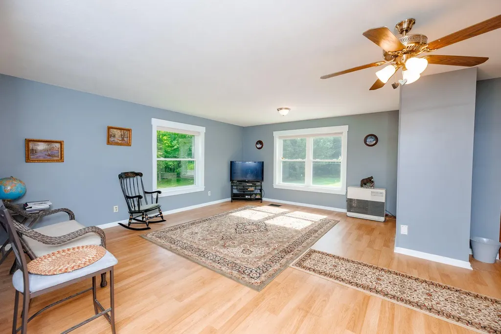 272 Knowlton Corner Road Farmington ME 04938