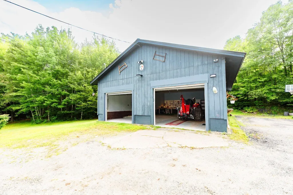 272 Knowlton Corner Road Farmington ME 04938