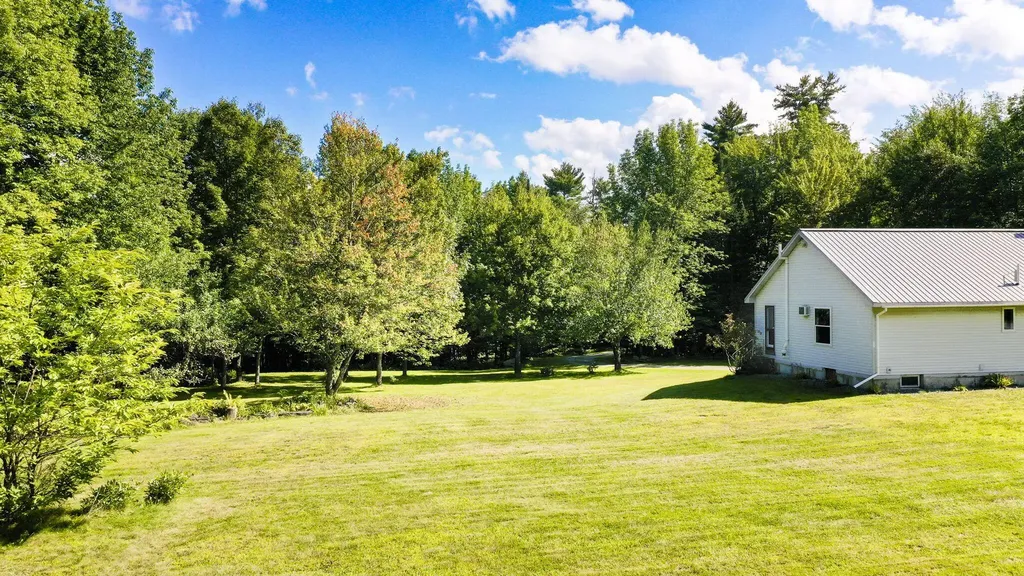272 Knowlton Corner Road Farmington ME 04938