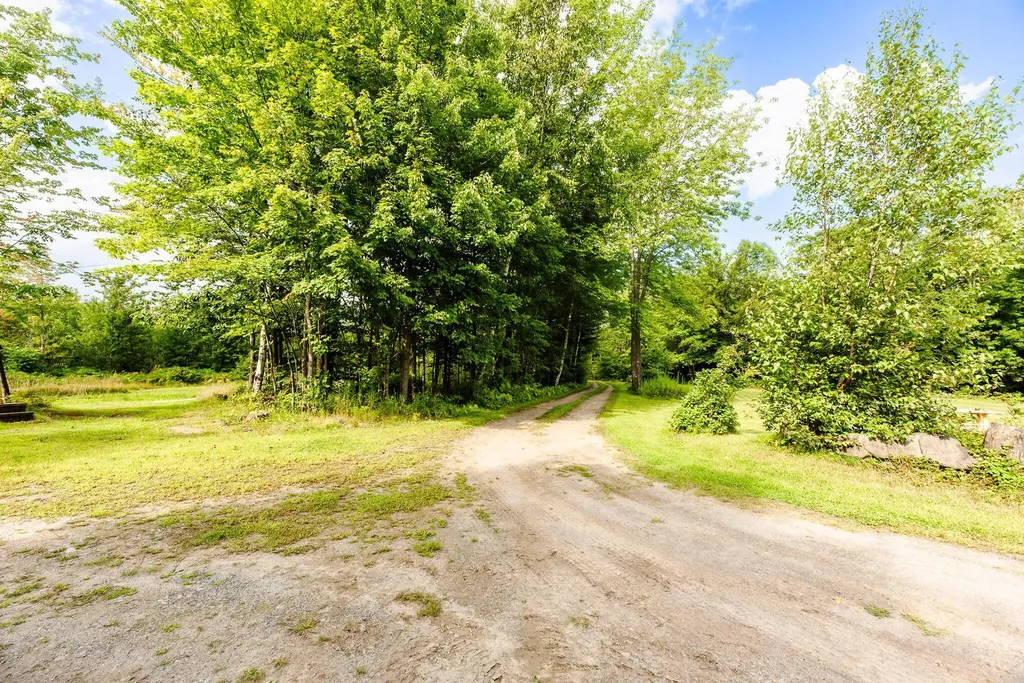 272 Knowlton Corner Road Farmington ME 04938