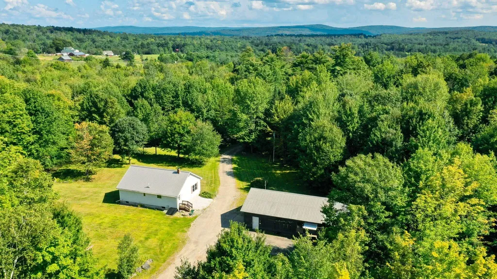 272 Knowlton Corner Road Farmington ME 04938