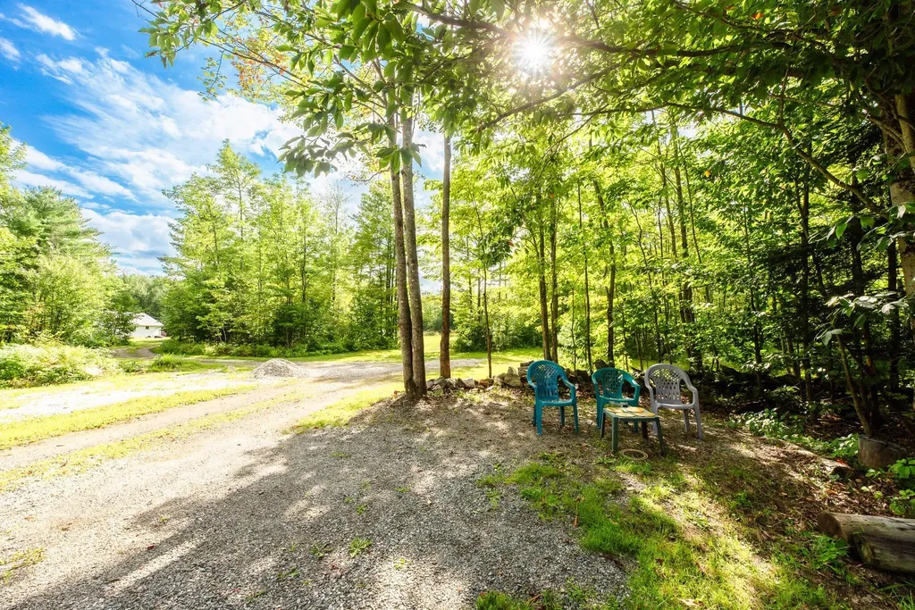 272 Knowlton Corner Road Farmington ME 04938