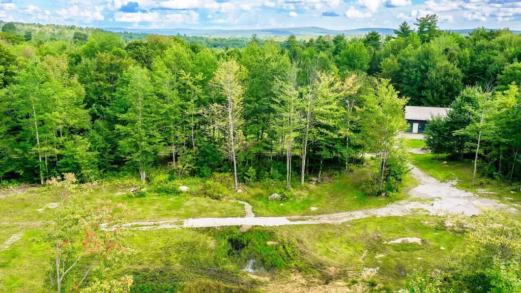 272 Knowlton Corner Road Farmington ME 04938