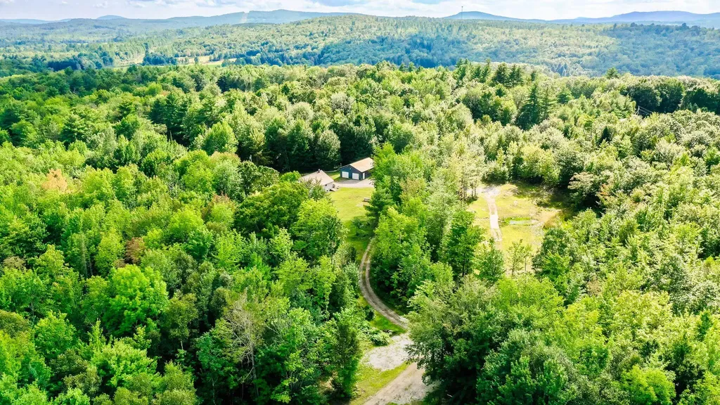 272 Knowlton Corner Road Farmington ME 04938