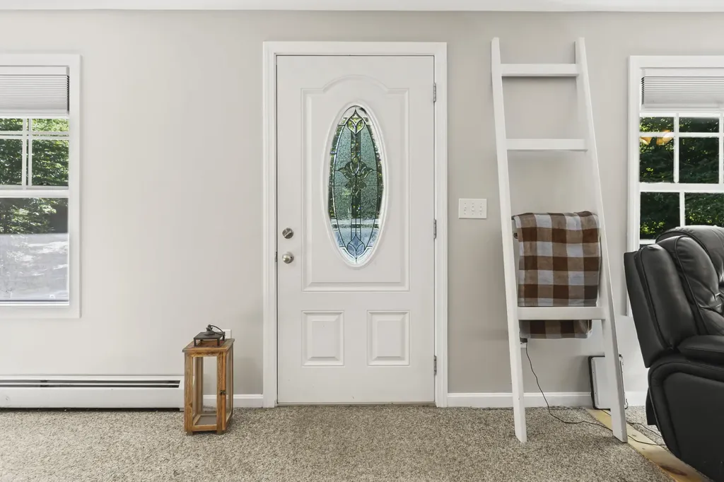 319 King Hill Road Naples ME 04055