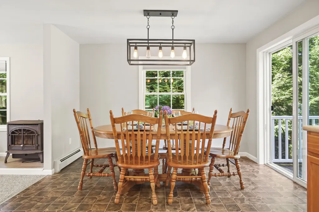 319 King Hill Road Naples ME 04055