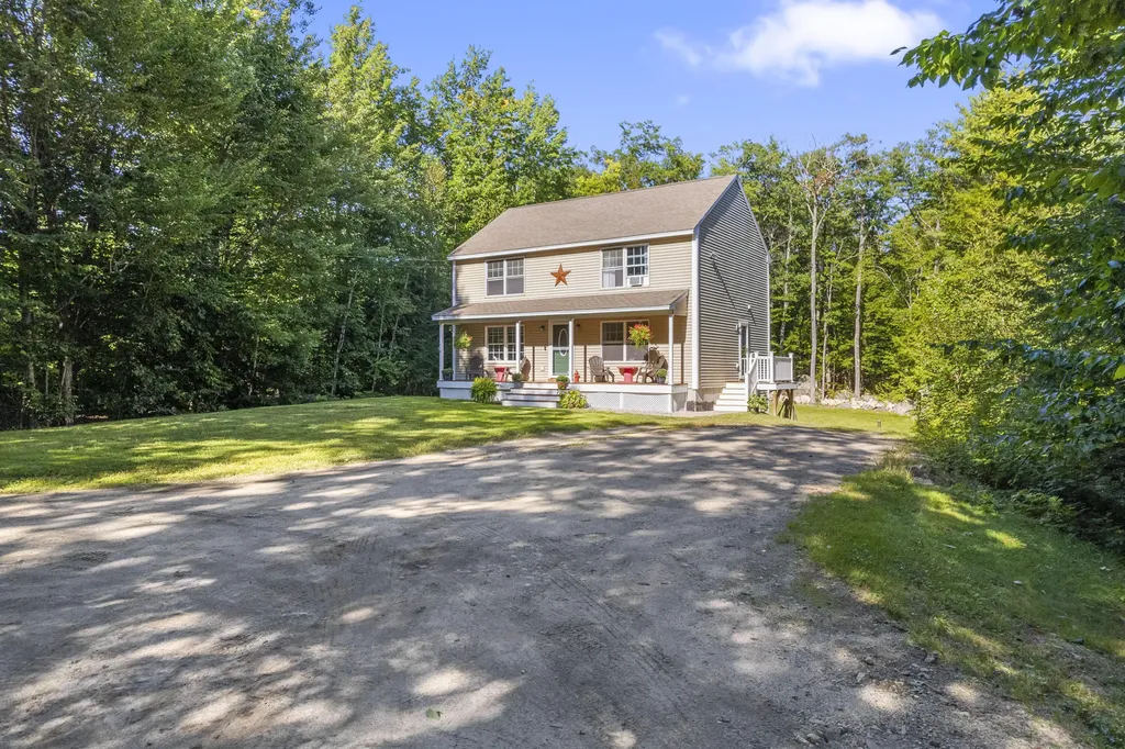 319 King Hill Road Naples ME 04055