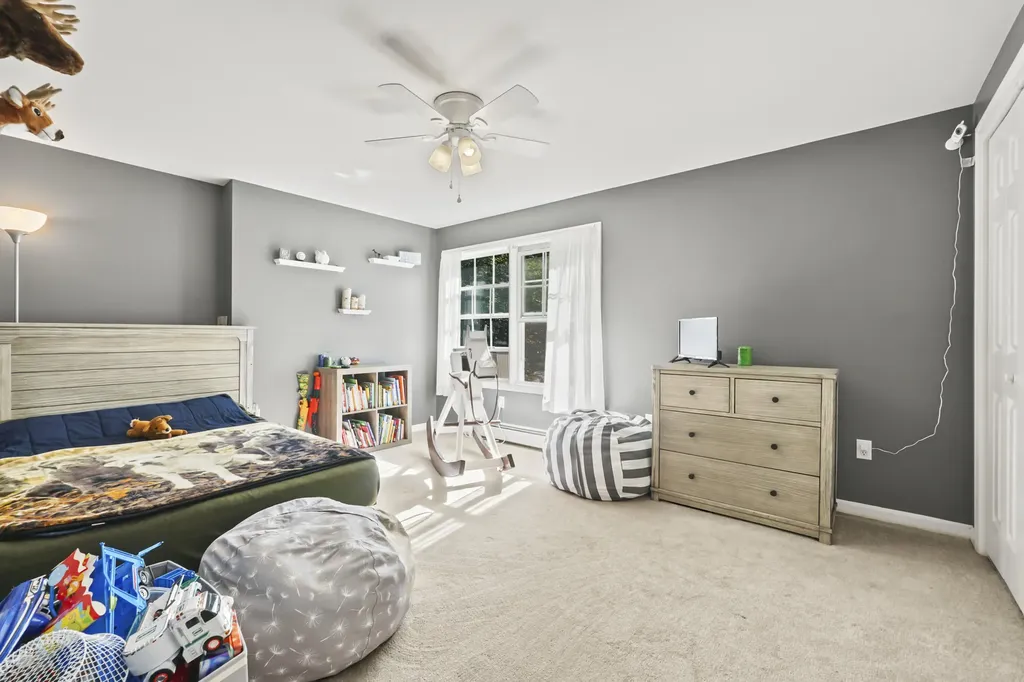 319 King Hill Road Naples ME 04055