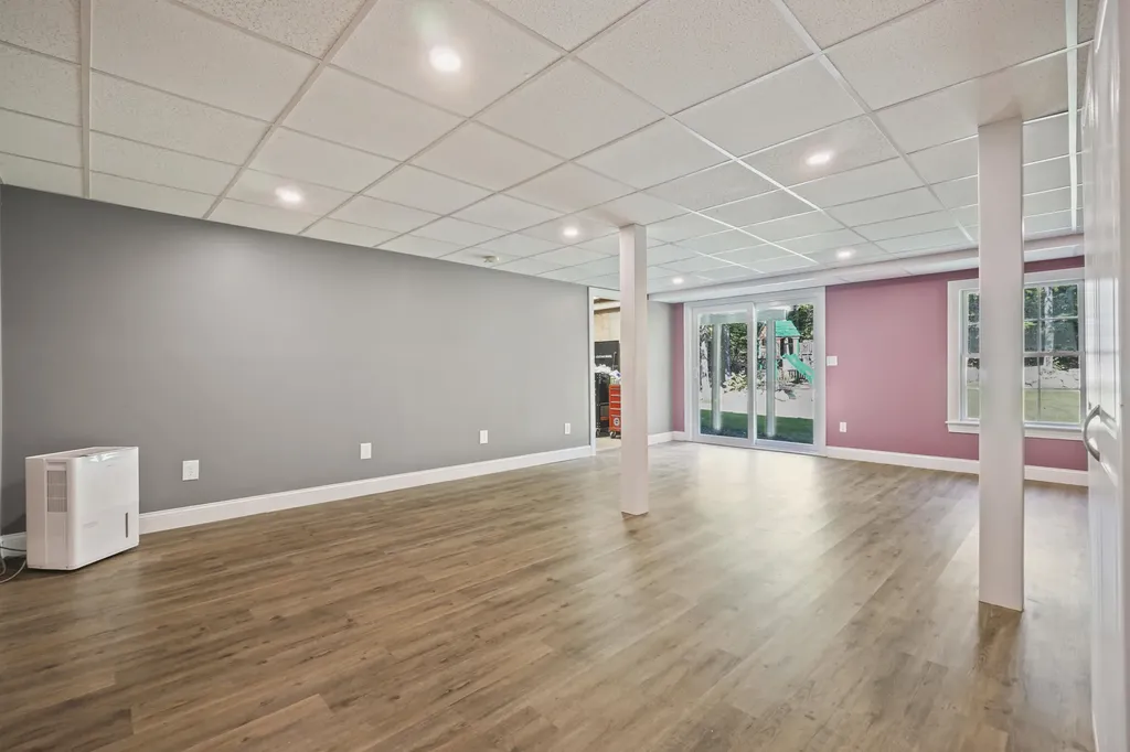 319 King Hill Road Naples ME 04055