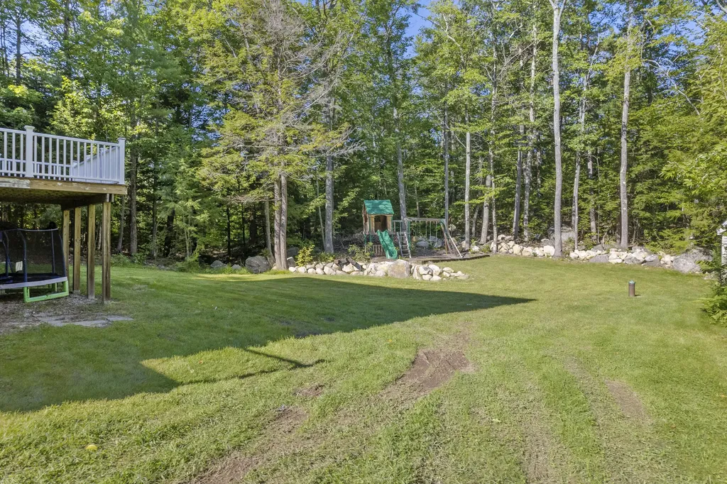 319 King Hill Road Naples ME 04055