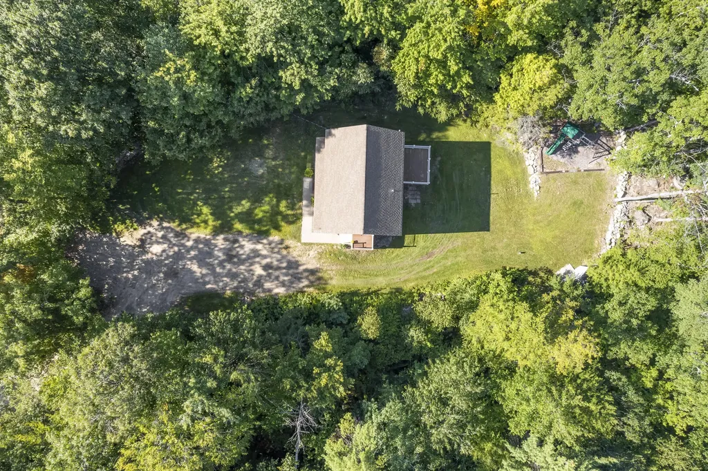 319 King Hill Road Naples ME 04055