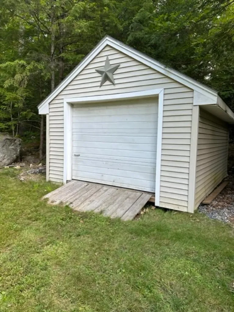 319 King Hill Road Naples ME 04055