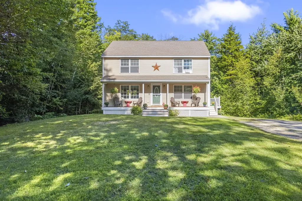 319 King Hill Road Naples ME 04055