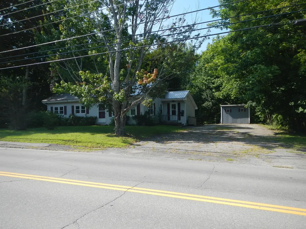 129 Enfield Road Lincoln ME 04457