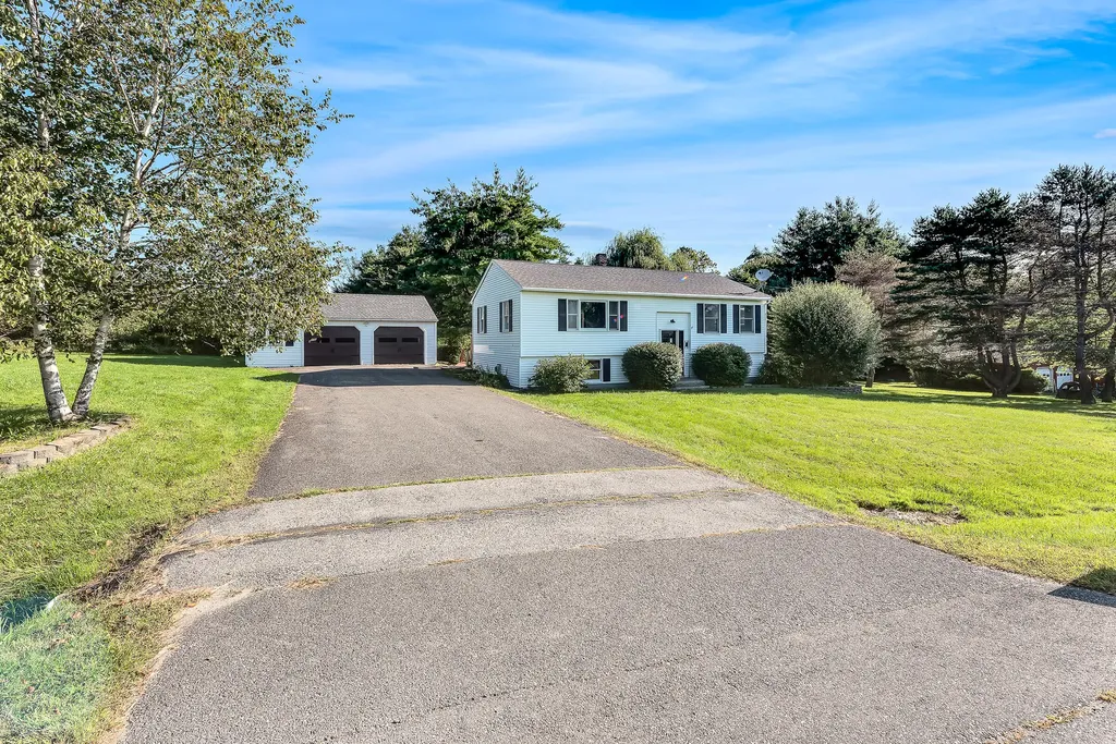 4 Pleasant Hill Drive Waterville ME 04901
