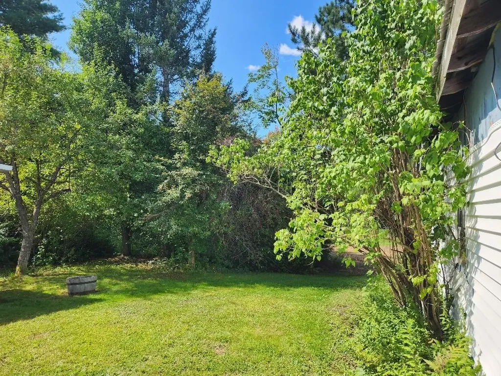 157 Wing Road Levant ME 04456