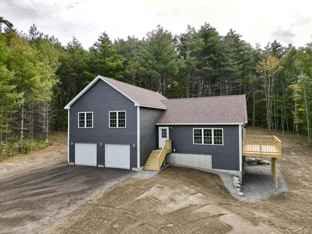 564 Kenduskeag Avenue Bangor ME 04401