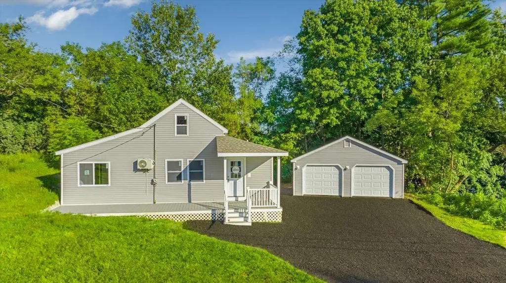 19 Eustis Street Lewiston ME 04240