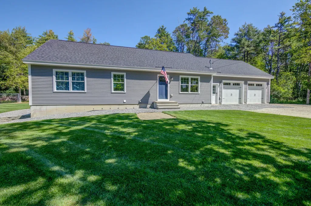 209 Royal Road Pownal ME 04069
