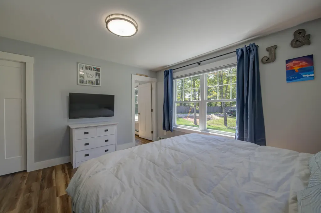 209 Royal Road Pownal ME 04069