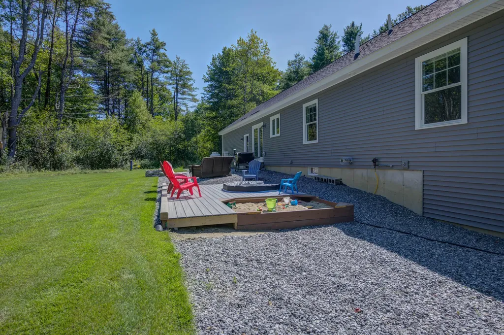 209 Royal Road Pownal ME 04069