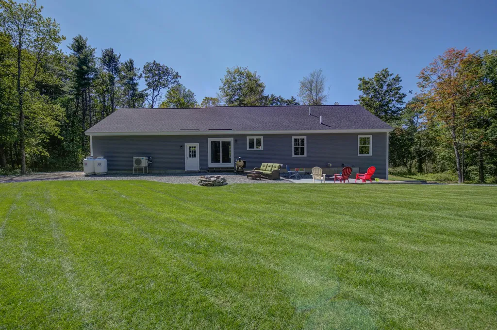 209 Royal Road Pownal ME 04069