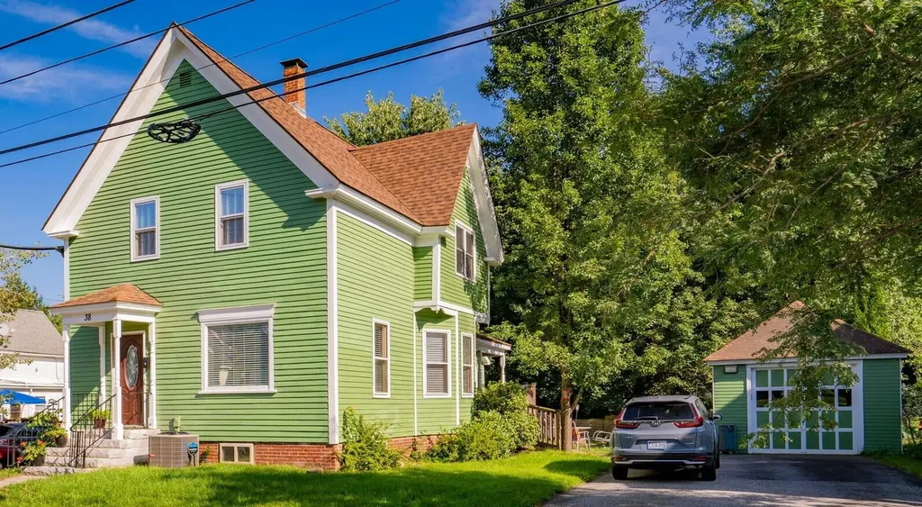 38 Fern Street Auburn ME 04210
