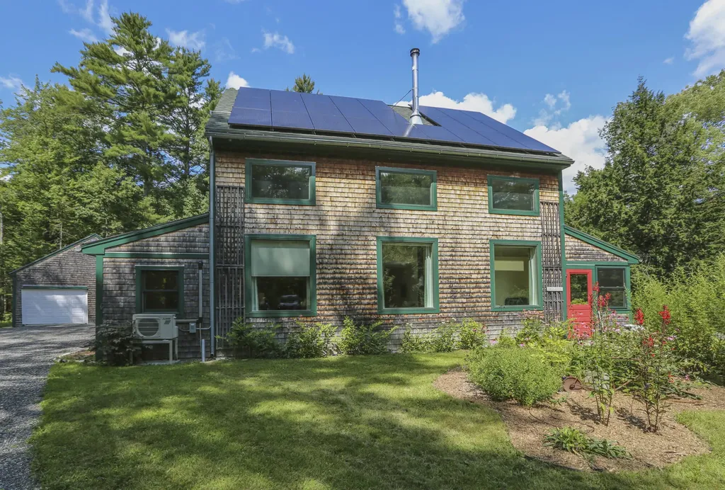 34 Hannan Road Montville ME 04941