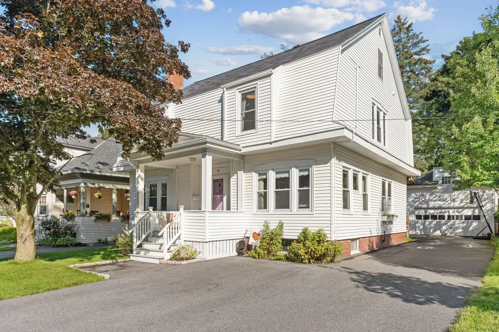 18 Edgewood Road South Portland ME 04106