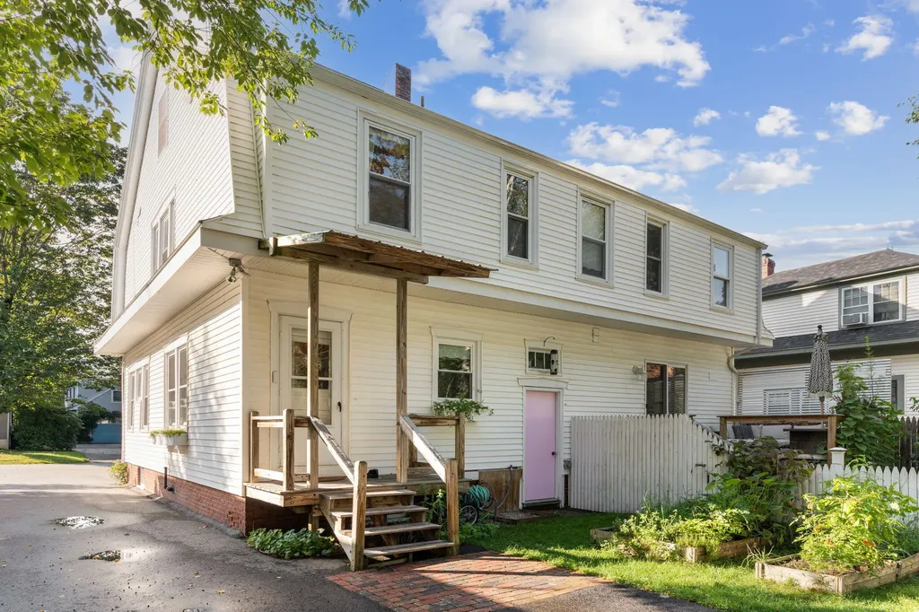 18 Edgewood Road South Portland ME 04106