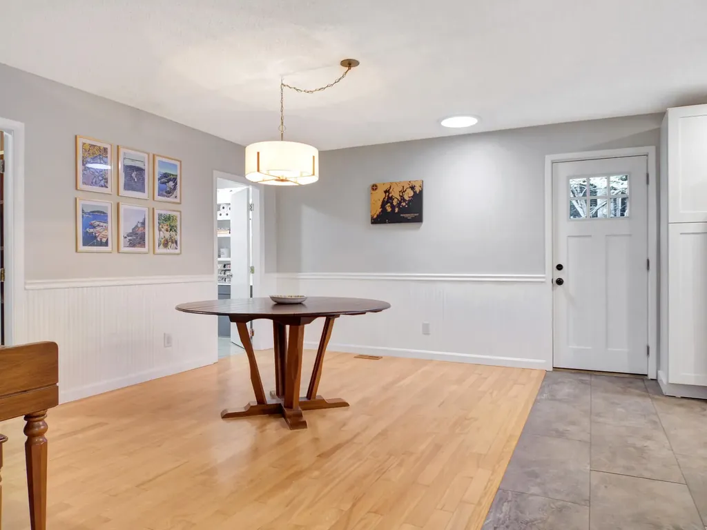 15 Meredith Drive Brunswick ME 04011