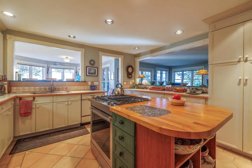 226 Reach Road Deer Isle ME 04627