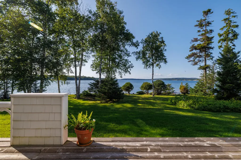 226 Reach Road Deer Isle ME 04627