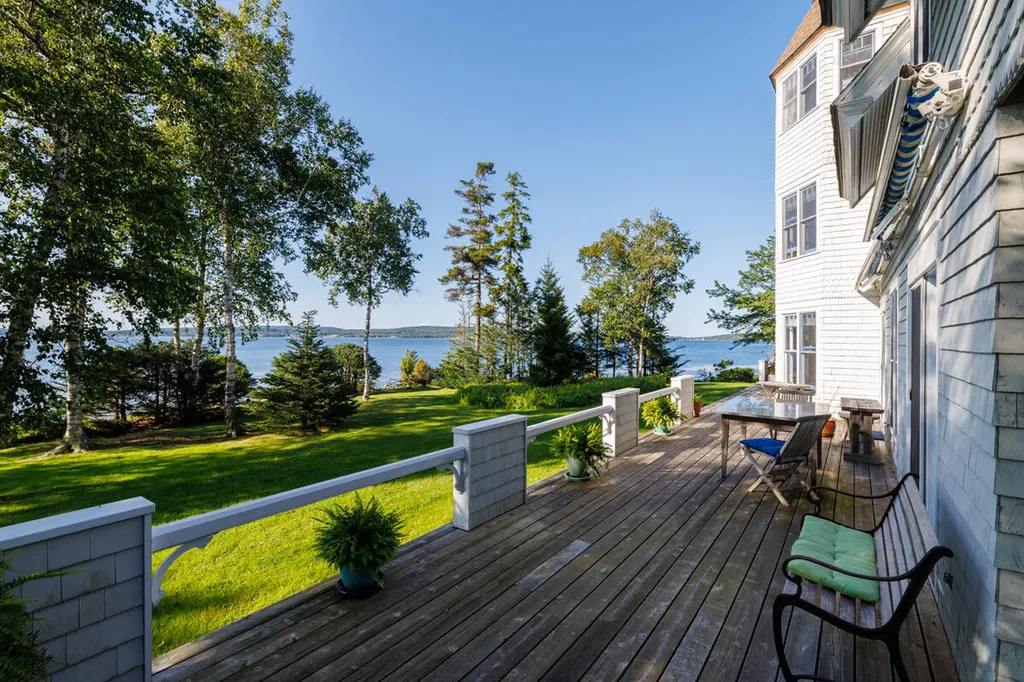 226 Reach Road Deer Isle ME 04627