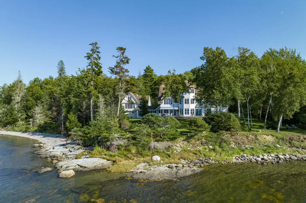 226 Reach Road Deer Isle ME 04627