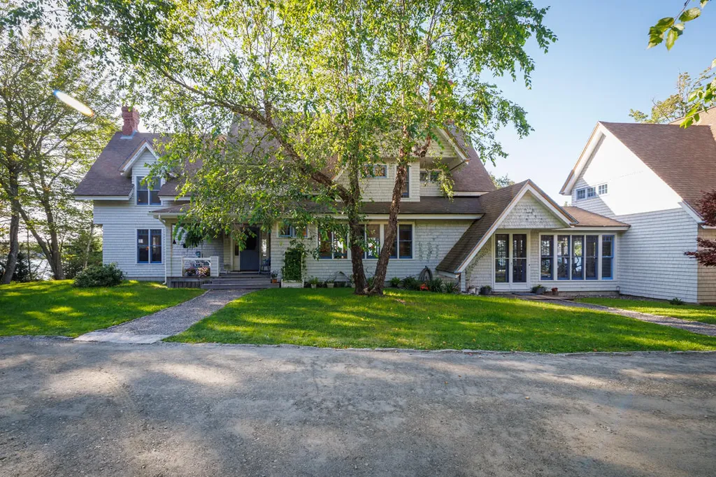 226 Reach Road Deer Isle ME 04627