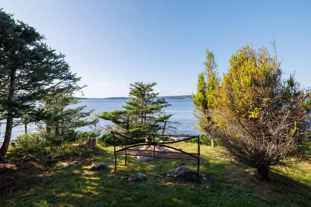 226 Reach Road Deer Isle ME 04627