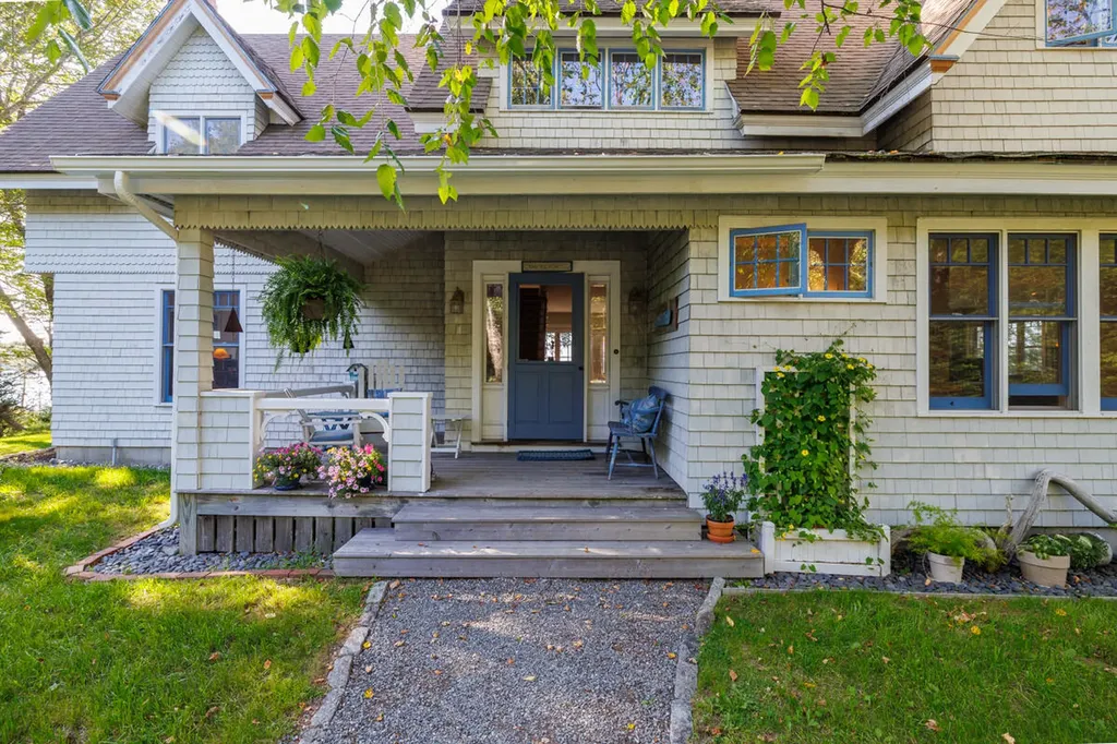 226 Reach Road Deer Isle ME 04627