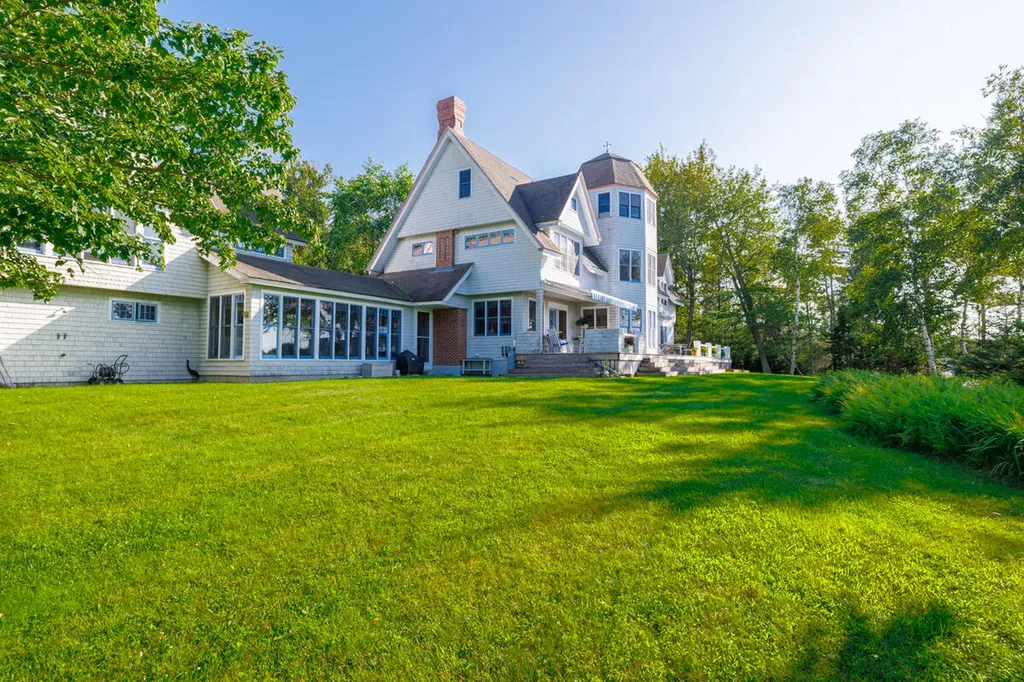226 Reach Road Deer Isle ME 04627