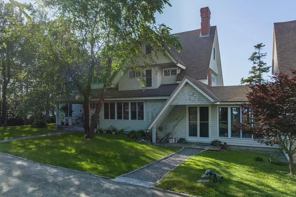 226 Reach Road Deer Isle ME 04627