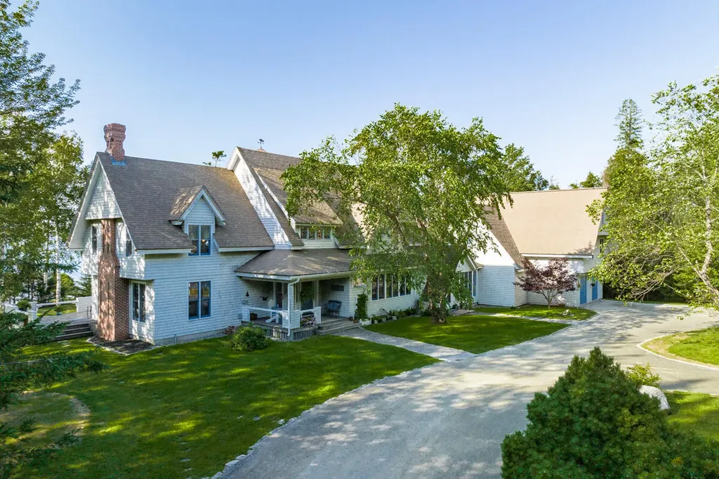 226 Reach Road Deer Isle ME 04627