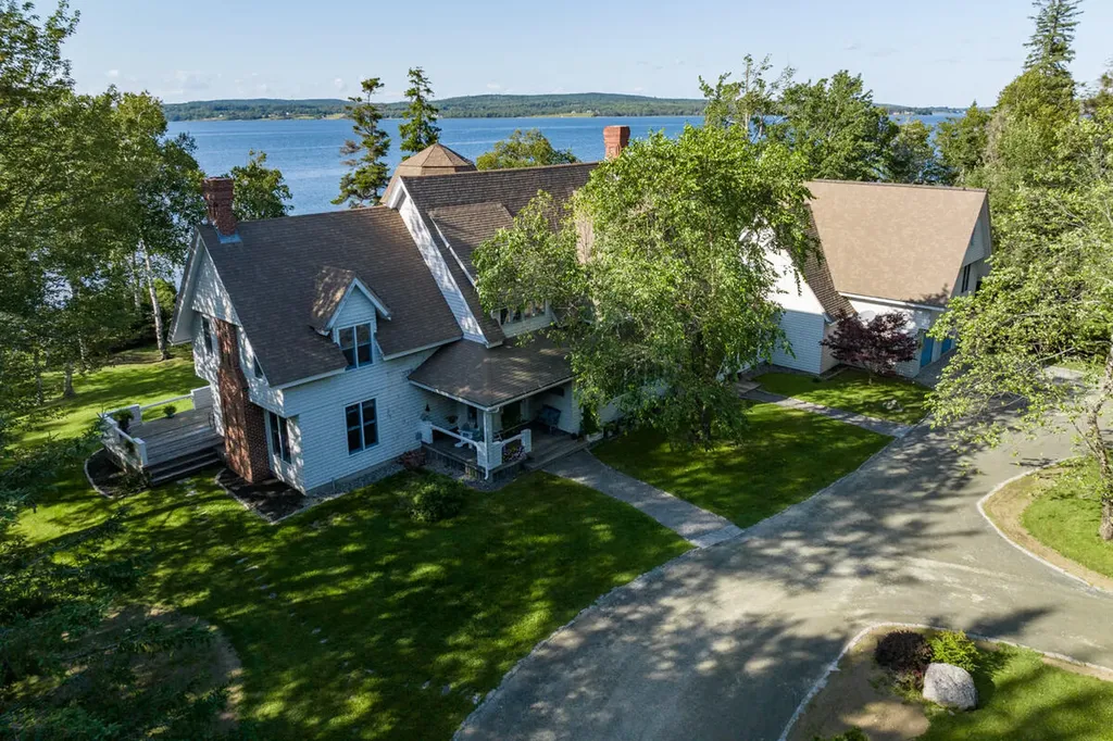 226 Reach Road Deer Isle ME 04627