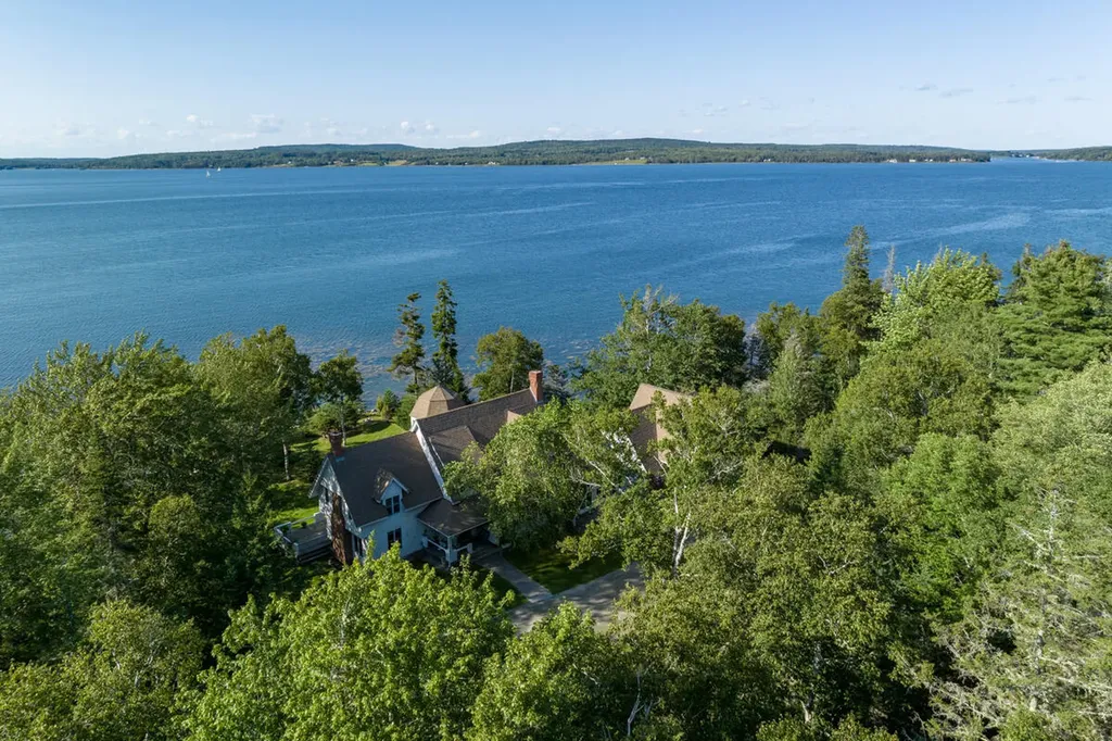 226 Reach Road Deer Isle ME 04627
