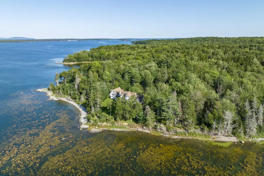 226 Reach Road Deer Isle ME 04627