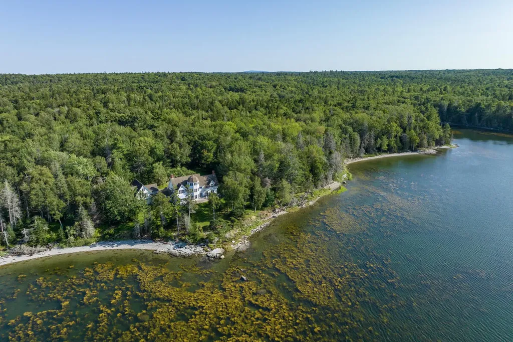 226 Reach Road Deer Isle ME 04627
