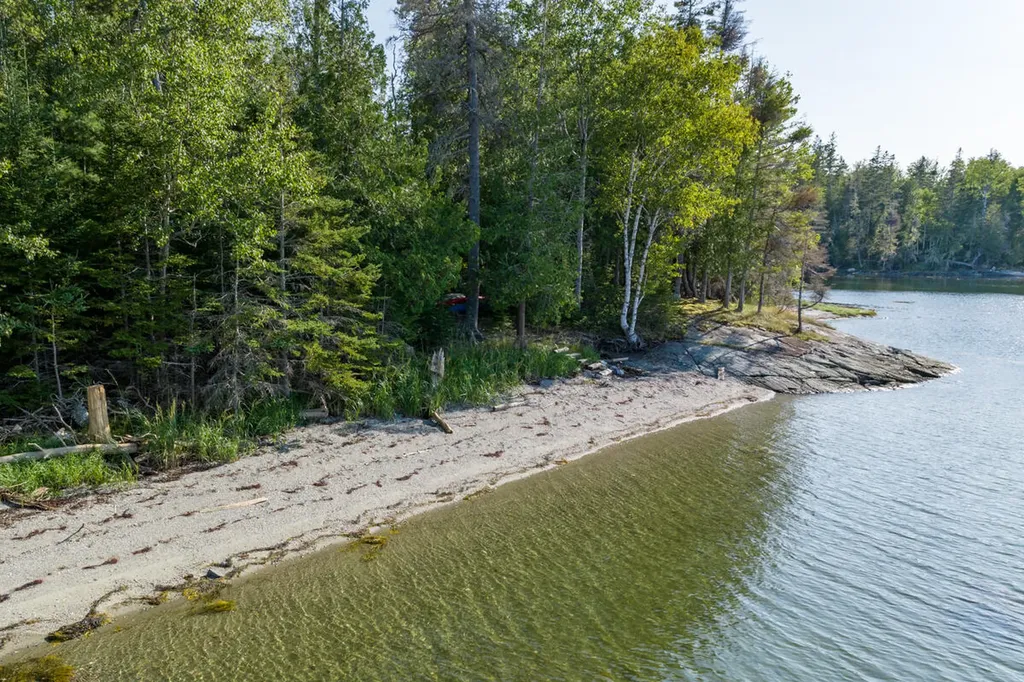 226 Reach Road Deer Isle ME 04627