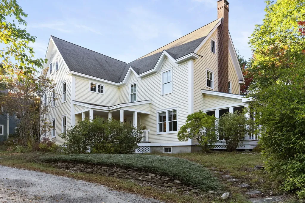 87 Echo Road Brunswick ME 04011