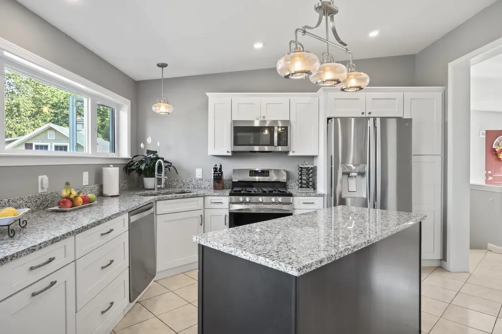 23 Rocky Road Otisfield ME 04270