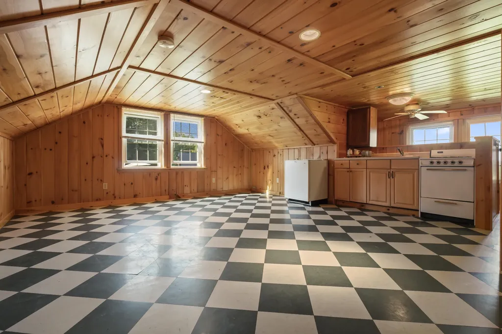 23 Rocky Road Otisfield ME 04270